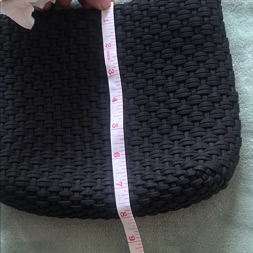 Hillard & Hanson Black Woven Tote - Picture 8 of 8